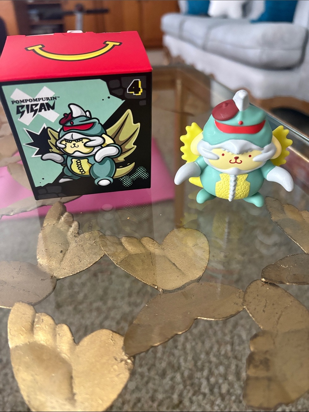 Pompompurin x gigan happy meal toy figure #4 - Picture 3 of 4
